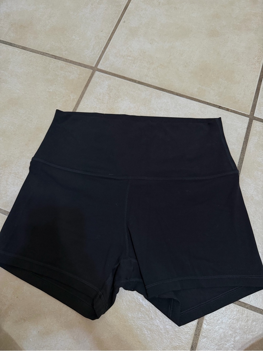Lululemon Align High Rise Short 4” - Picture 3 of 3